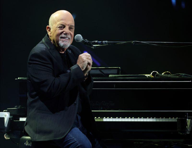 'I'm sincerely sorry': Billy Joel cancels all concerts after being diagnosed with brain disorder