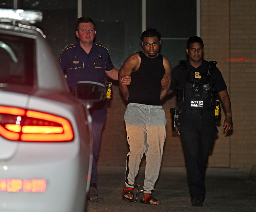3 more of the 10 escapees from a New Orleans jail are captured, leaving 2 on the run, officials say