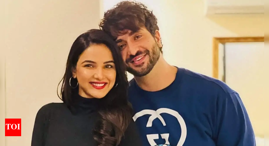 Aly Goni faces backlash for calling girlfriend Jasmin Bhasin 'chapri'; fans call him a 'red flag' |