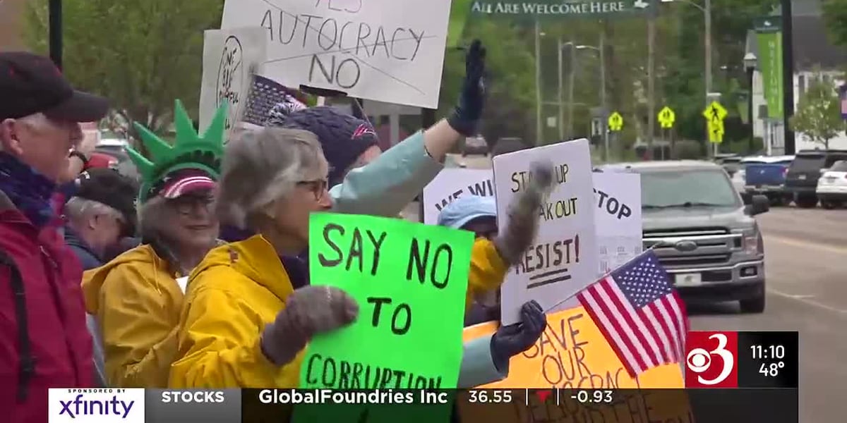 Community group gathers weekly in St. Albans for Hands Off protests