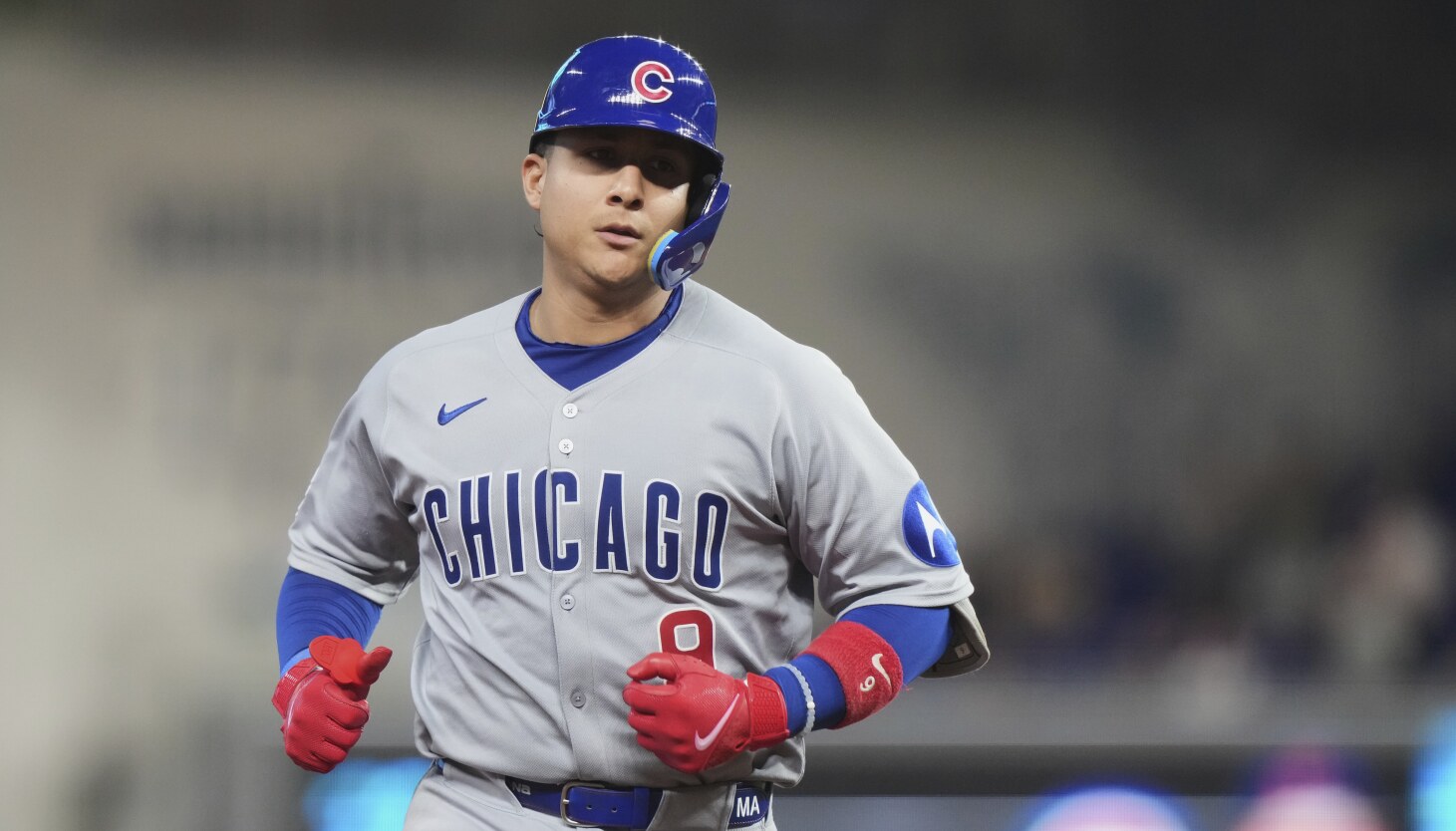 Cubs catcher Miguel Amaya exits game vs. Reds with strained left oblique