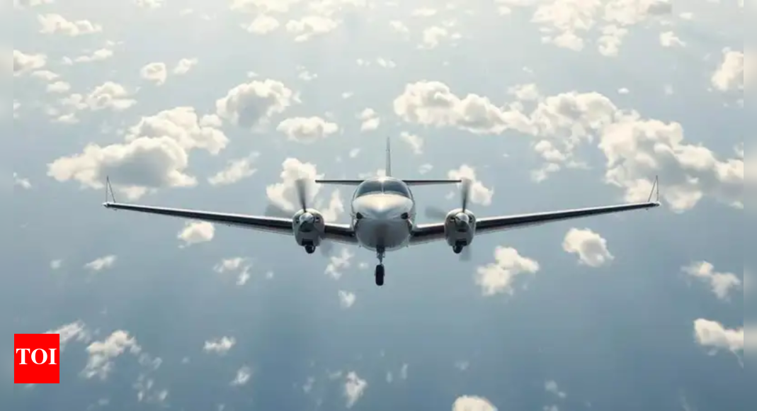 'Direct hit to multiple homes': Small plane crashes into residential area in San Diego