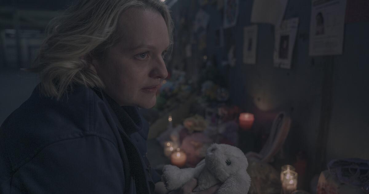 Elisabeth Moss: This ‘Handmaid’s Tale’ finale moment 'gives me chills'