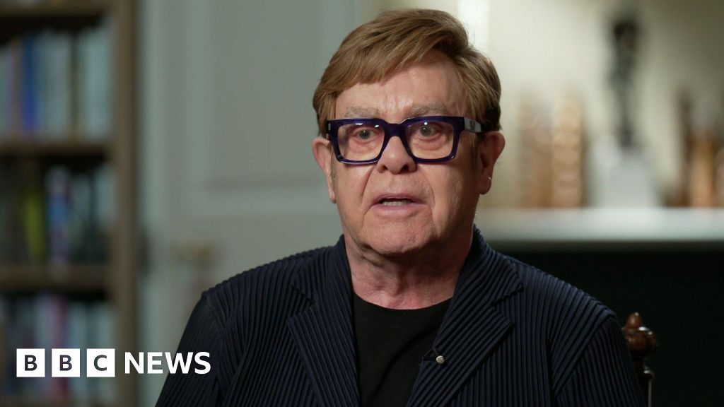 Elton John brands government 'absolute losers' over AI copyright plans