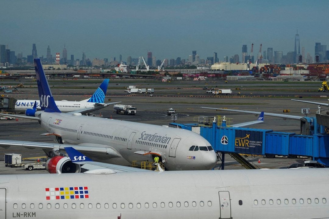 FAA limits Newark flights amid staffing shortages and runway work - Indianapolis News | Indiana Weather | Indiana Traffic