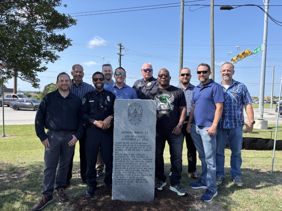Fallen Austin police officer honored with memorial marker in Liberty Hill