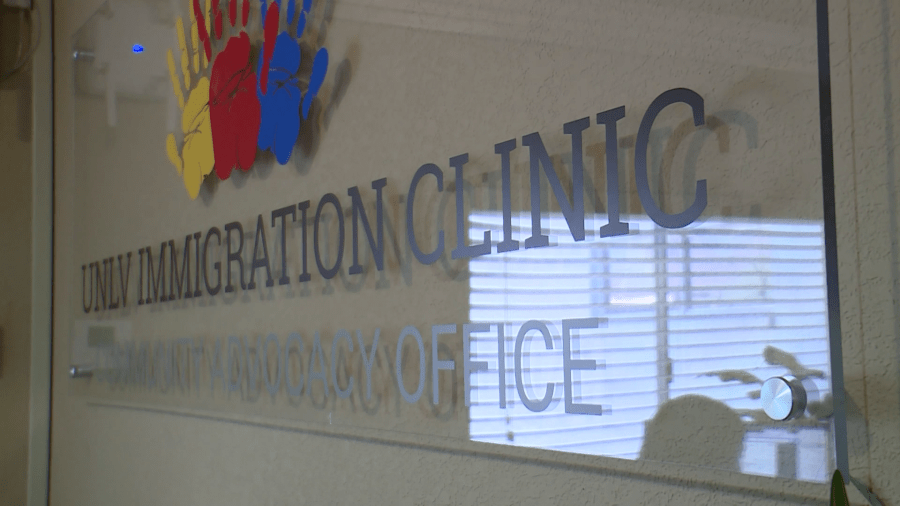 ICE detains asylum seekers, UNLV immigration clinic says