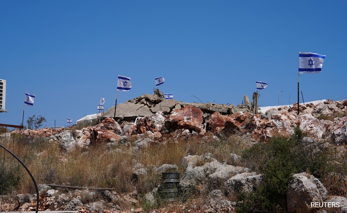 Israeli Settlers Thrashed Palestinians, Torched Cars, Houses In West Bank