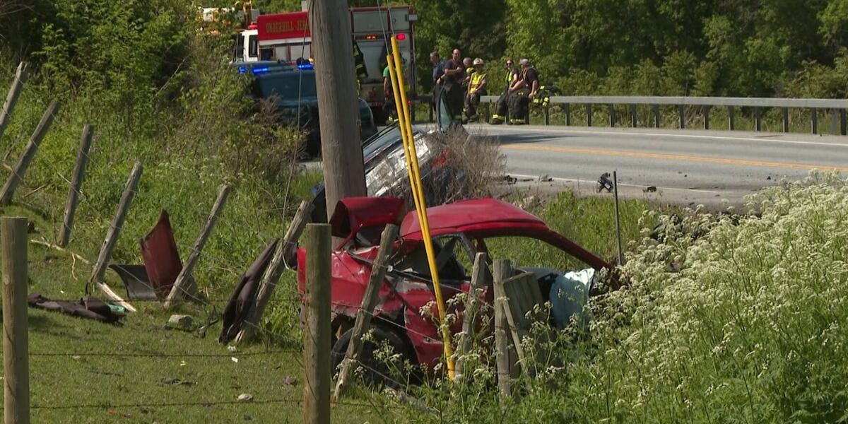 Jericho crash causes power outages