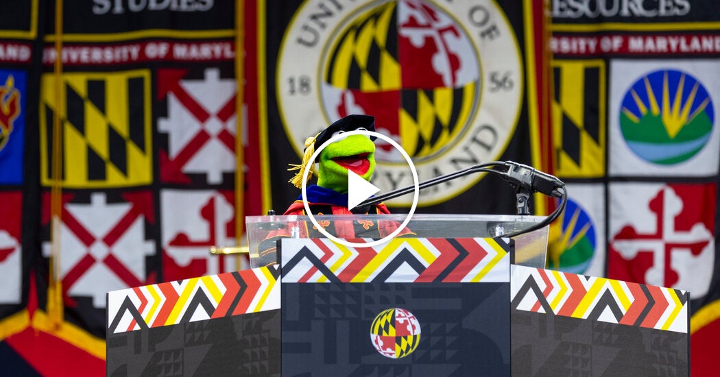 Kermit the Frog Addresses University of Maryland Students