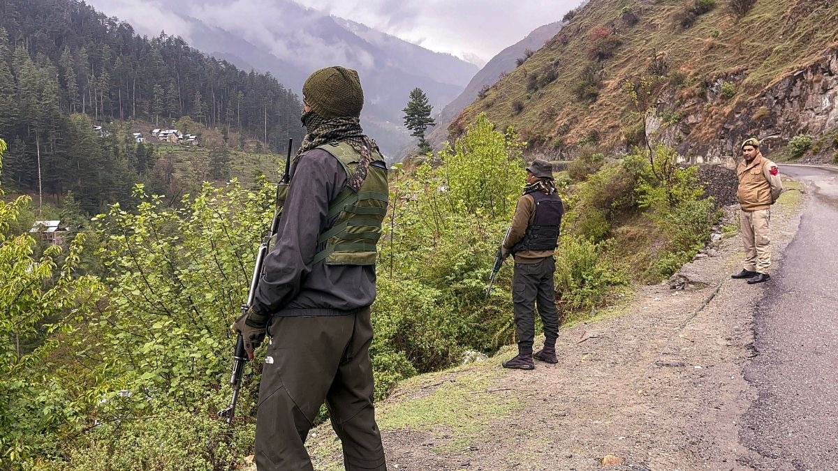 Kishtwar: Around 4 terrorists hiding in forest as standoff continues, say Sources