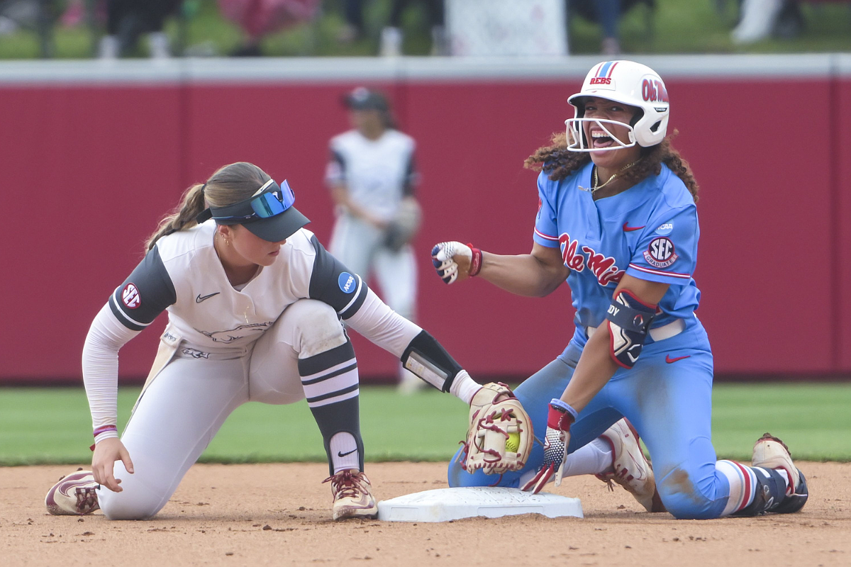 LIVE SCORE UPDATES & ANALYSIS: Arkansas softball vs. Ole Miss at NCAA Fayetteville Super Regional | The Arkansas Democrat-Gazette