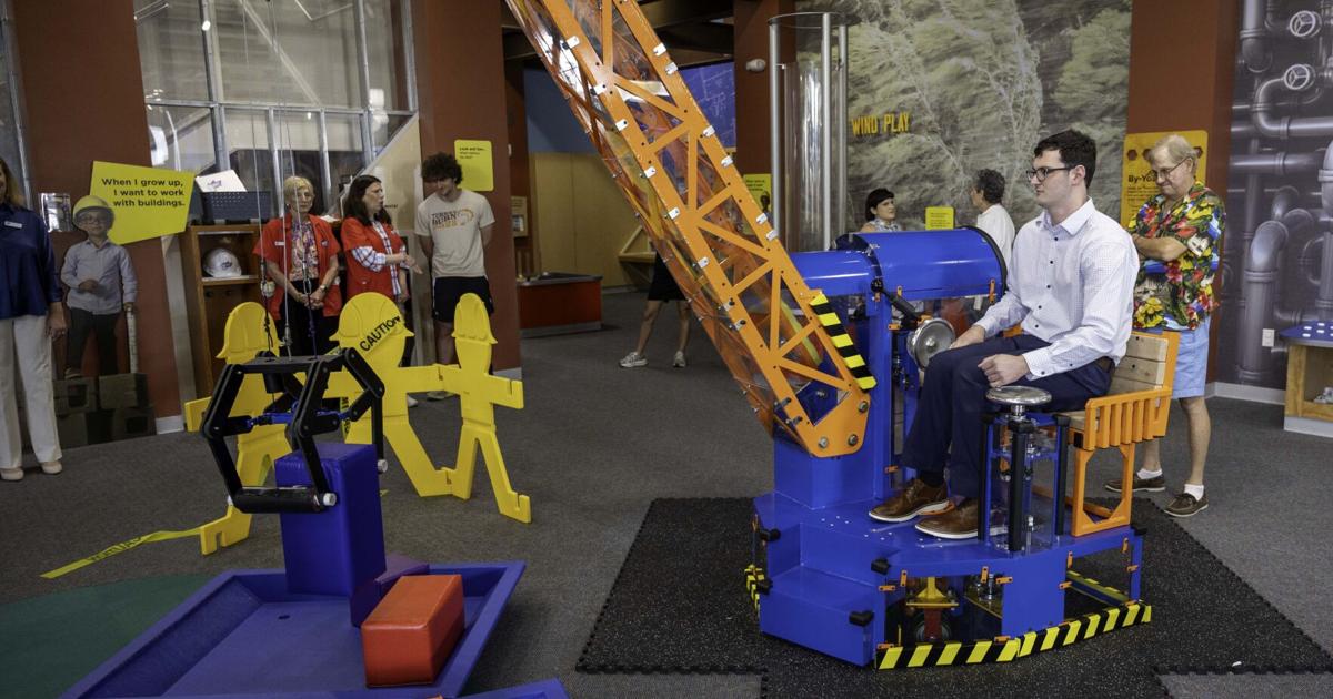LSU engineering students redesign and rebuild museum's crane | Baton Rouge