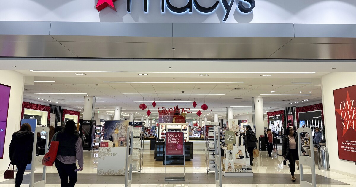 Macy's surprises in Q1, but cuts profit outlook as tariff costs seep in