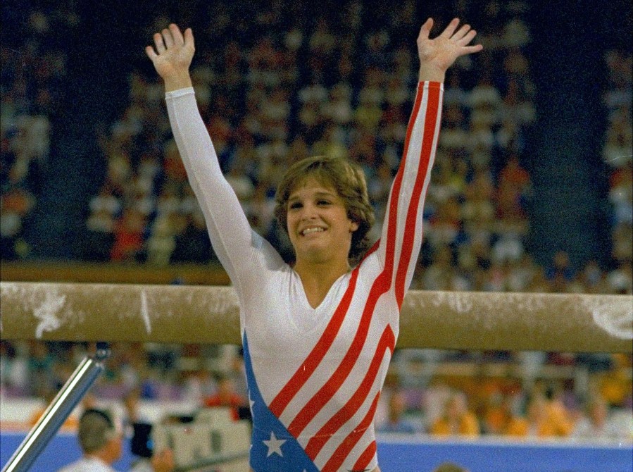 Mary Lou Retton had 'screw top' wine bottle in her Porsche during West Virginia DUI arrest, complaint says