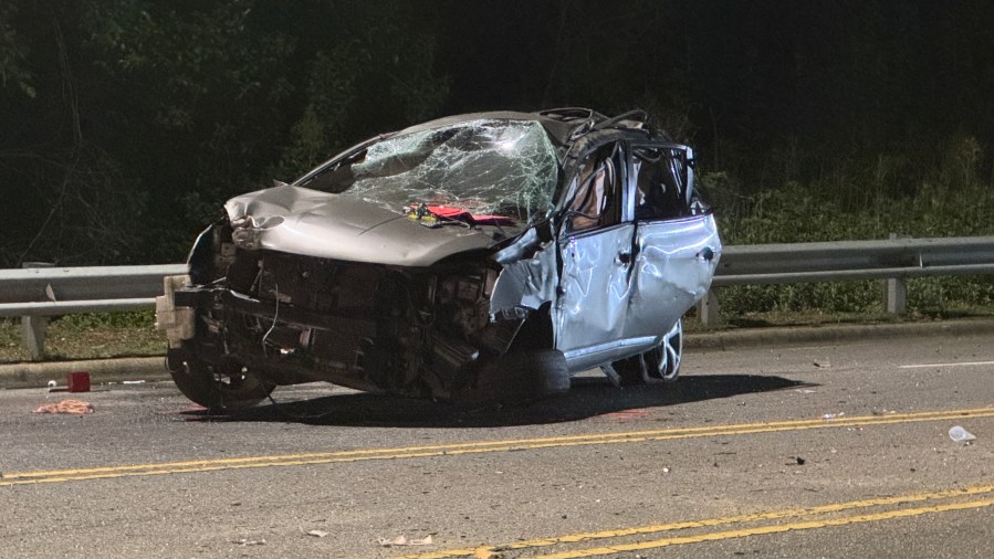 NC-210 closed after woman dies in single-vehicle crash in Fayetteville, officials say