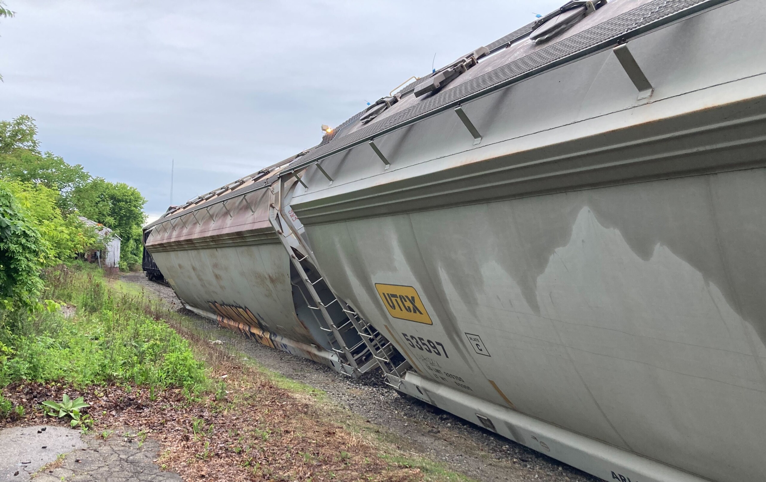 Officials investigating cause of train derailment in Cumberland