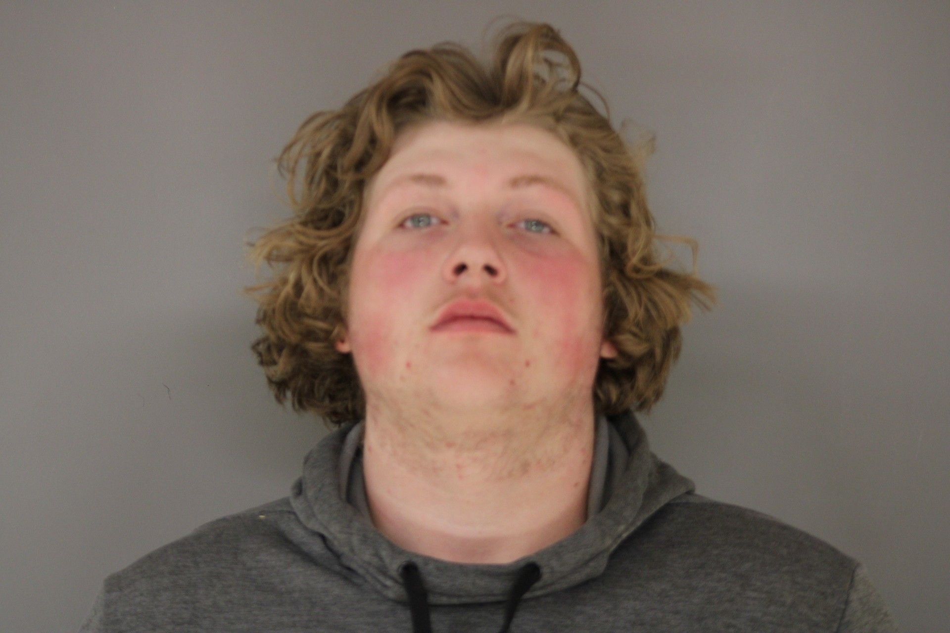 One Man Dead, Another in Custody in Suspected Lakes-Area DUI Crash