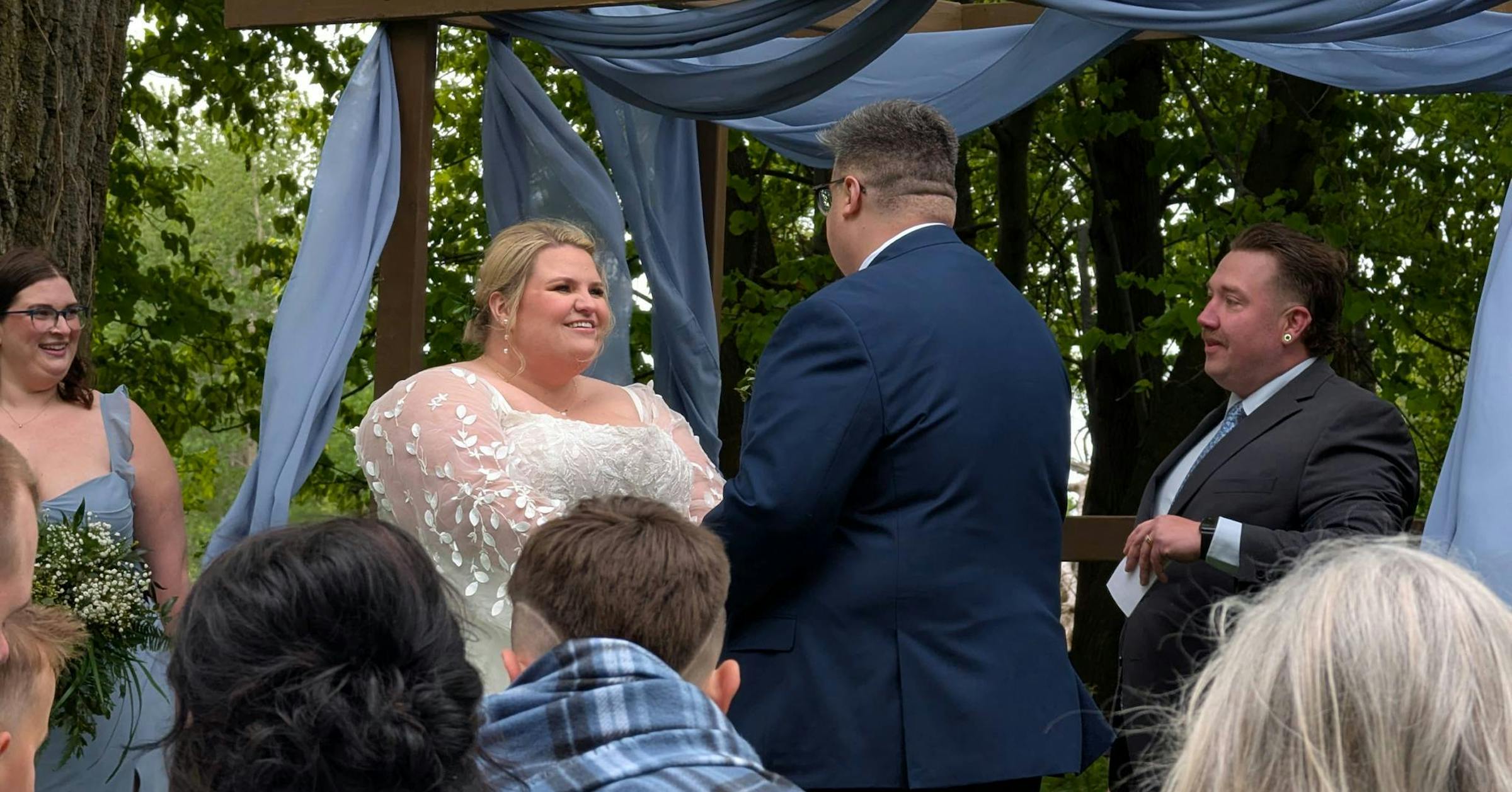 One Minnesota couple said 'I do' with Timberwolves court wedding band