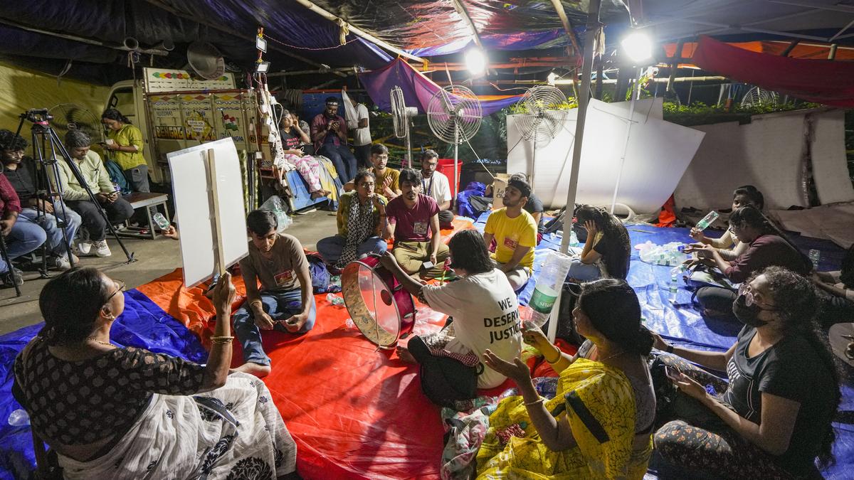 Parents of slain R.G. Kar doctor back junior colleagues facing ‘punishment postings’