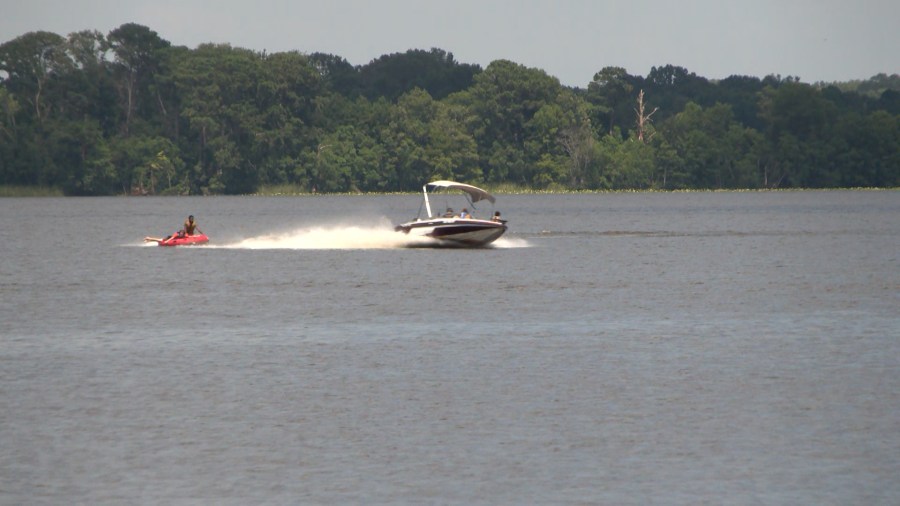 Reservoir police chief emphasizes boat safety on holiday weekend