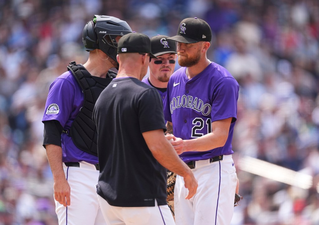 Rockies implode during 10-run fifth inning, routed by Yankees