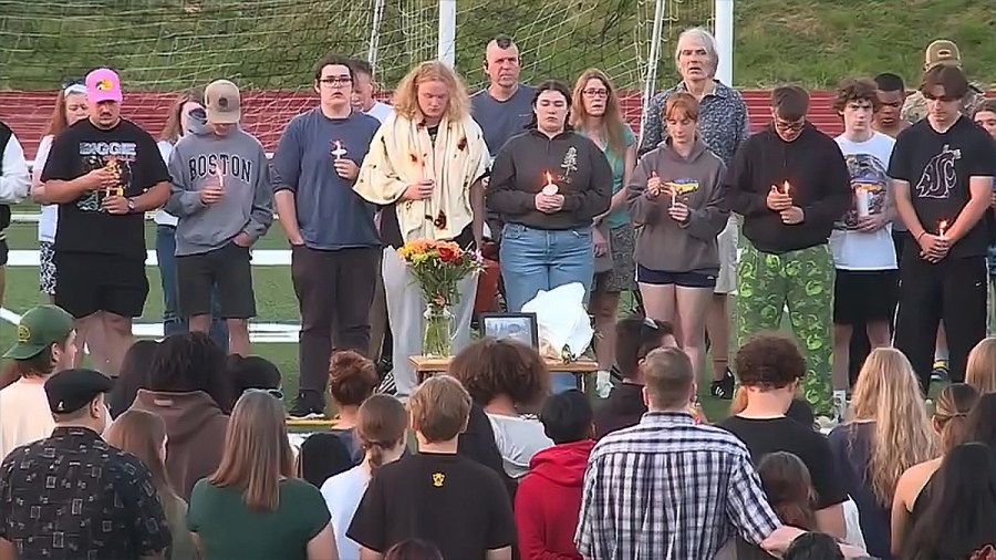 Roosevelt High community mourns senior killed by alleged drunk driver in 'devastating' crash
