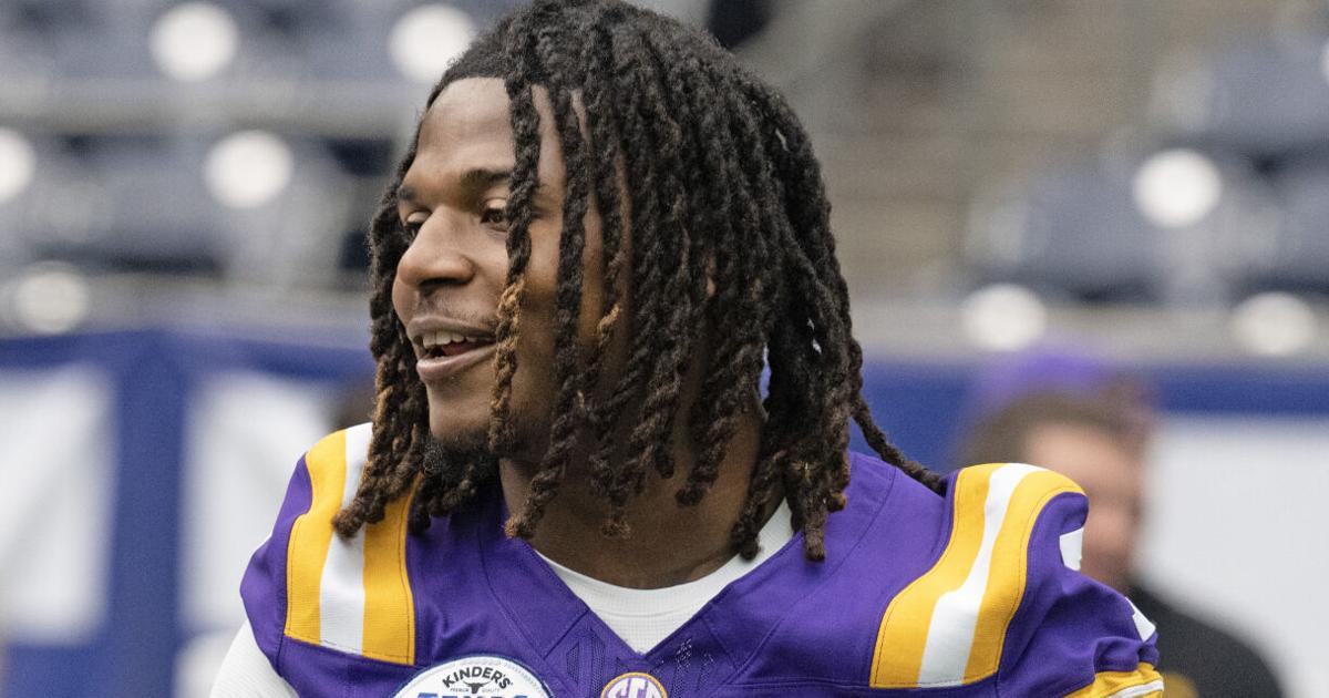 SEC notebook: Brian Kelly says two starting linebackers cleared for summer workouts | LSU