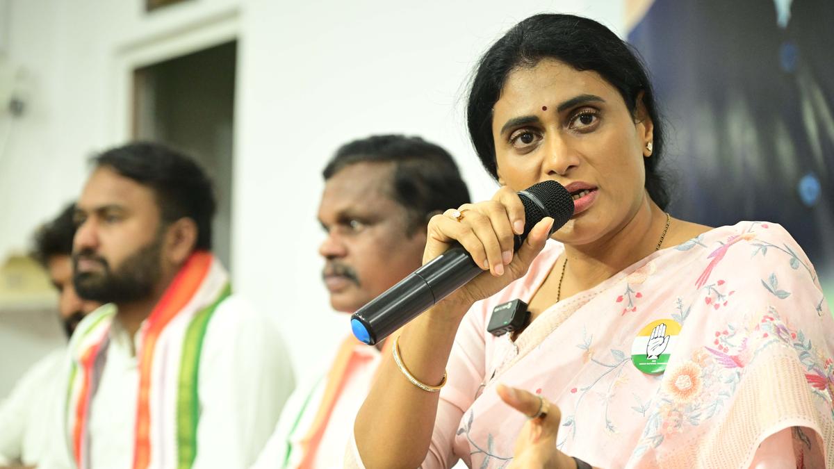 Sharmila dares Jagan to prove his honesty in liquor scam