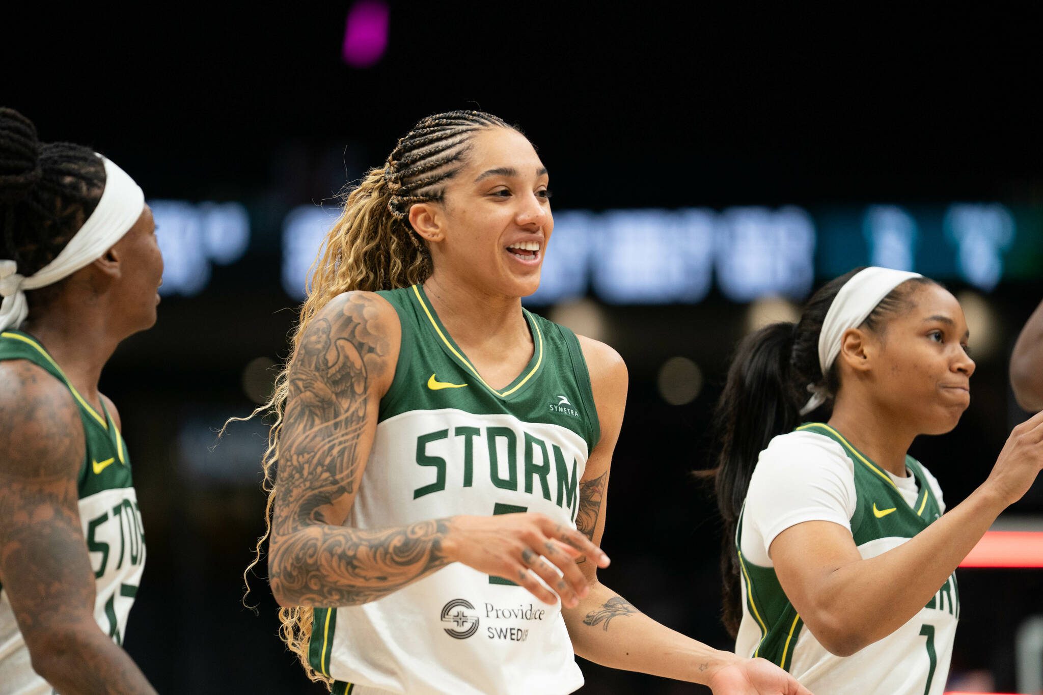 Storm wins three straight, Loyd returns to Seattle