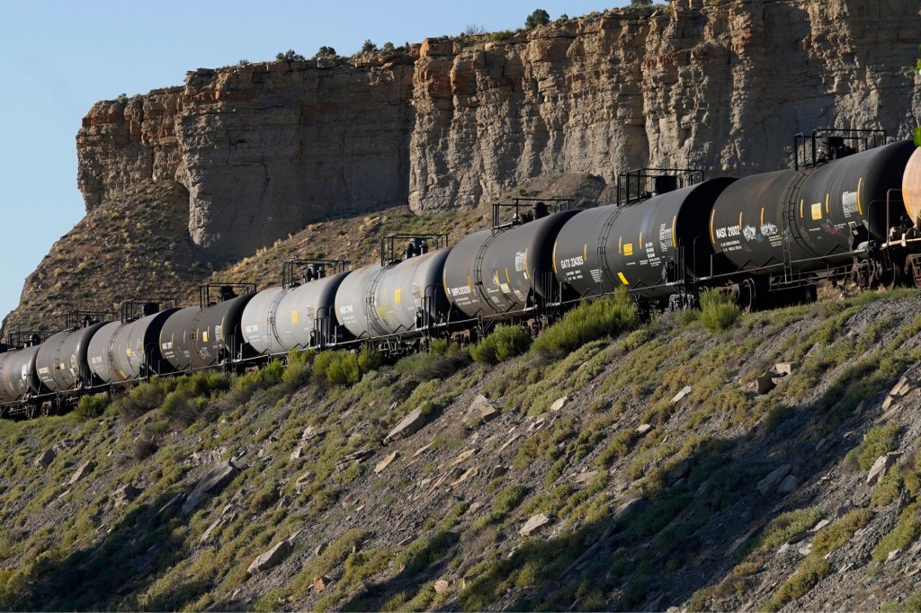Supreme Court backs Utah oil railroad expansion, scales back environmental law