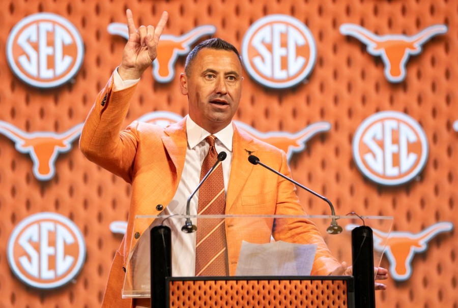 Texas head coach Steve Sarkisian calls $40M roster report 'irresponsible'