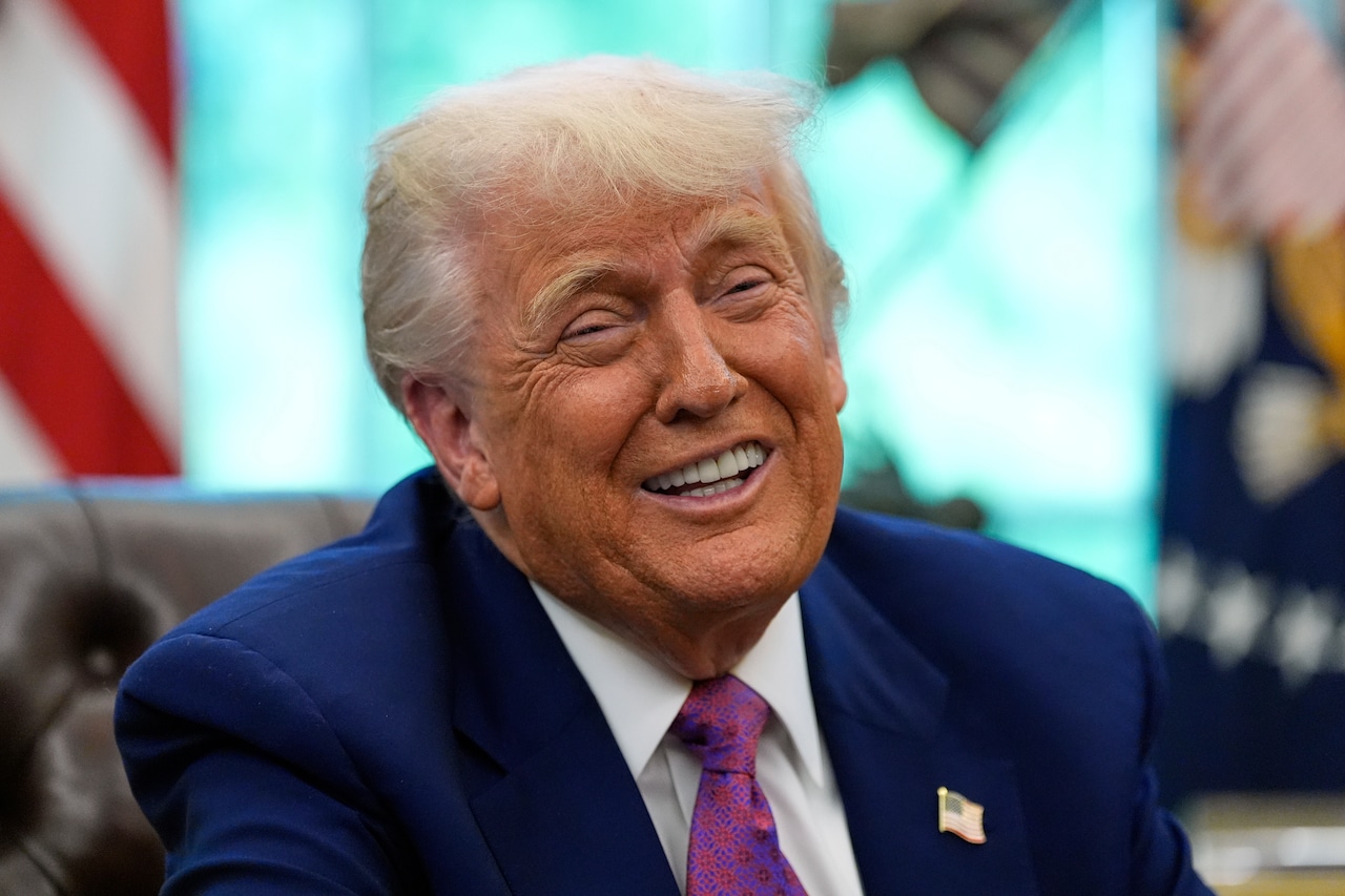 There’s another sharp shift on Trump’s approval rating, new poll shows