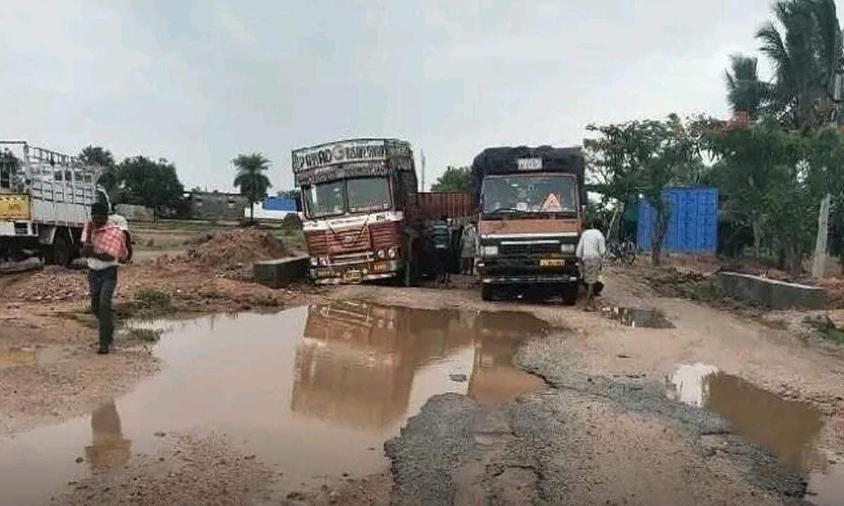 Traffic Halted, Locals Demand Immediate Action