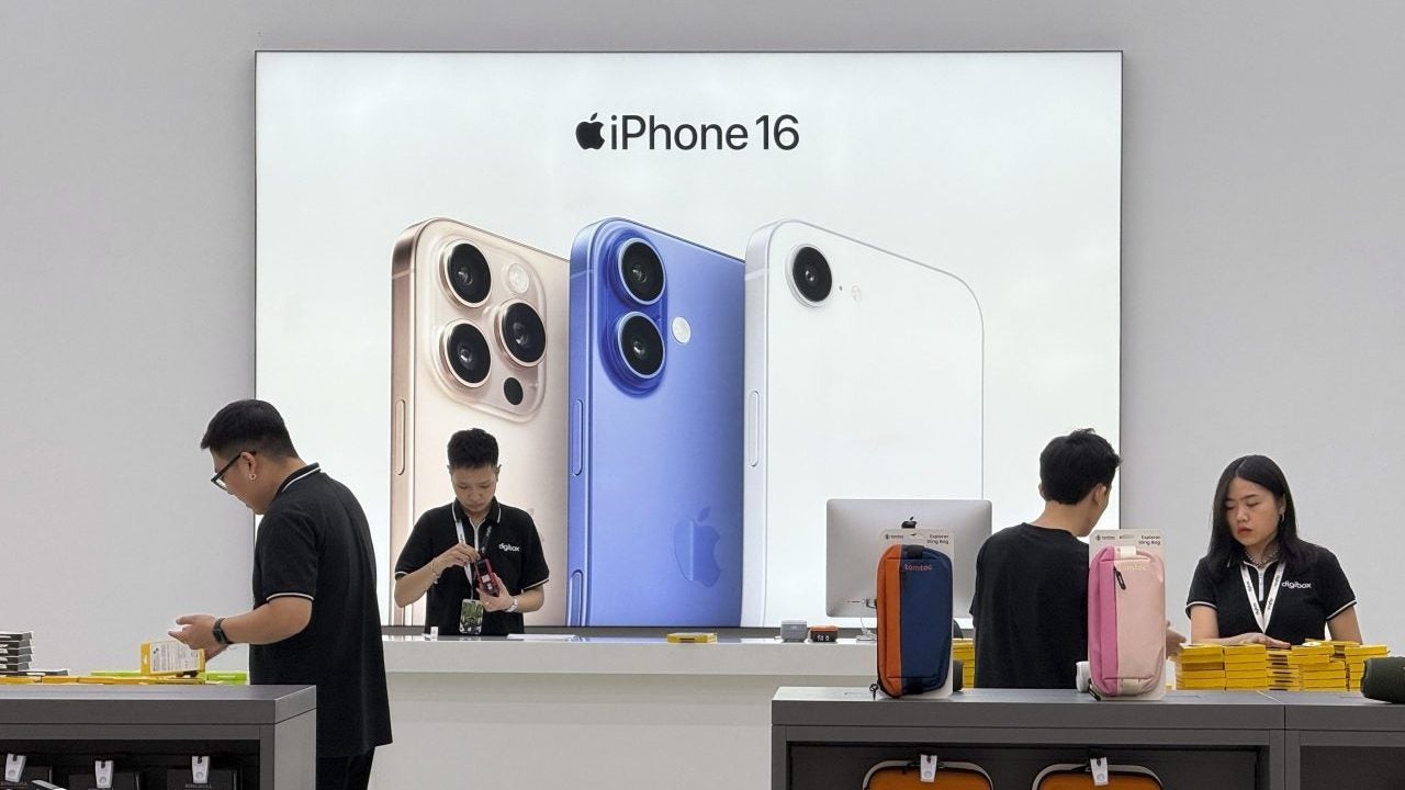 Trump's tariffs threat hits Apple's sales - Indianapolis News | Indiana Weather | Indiana Traffic