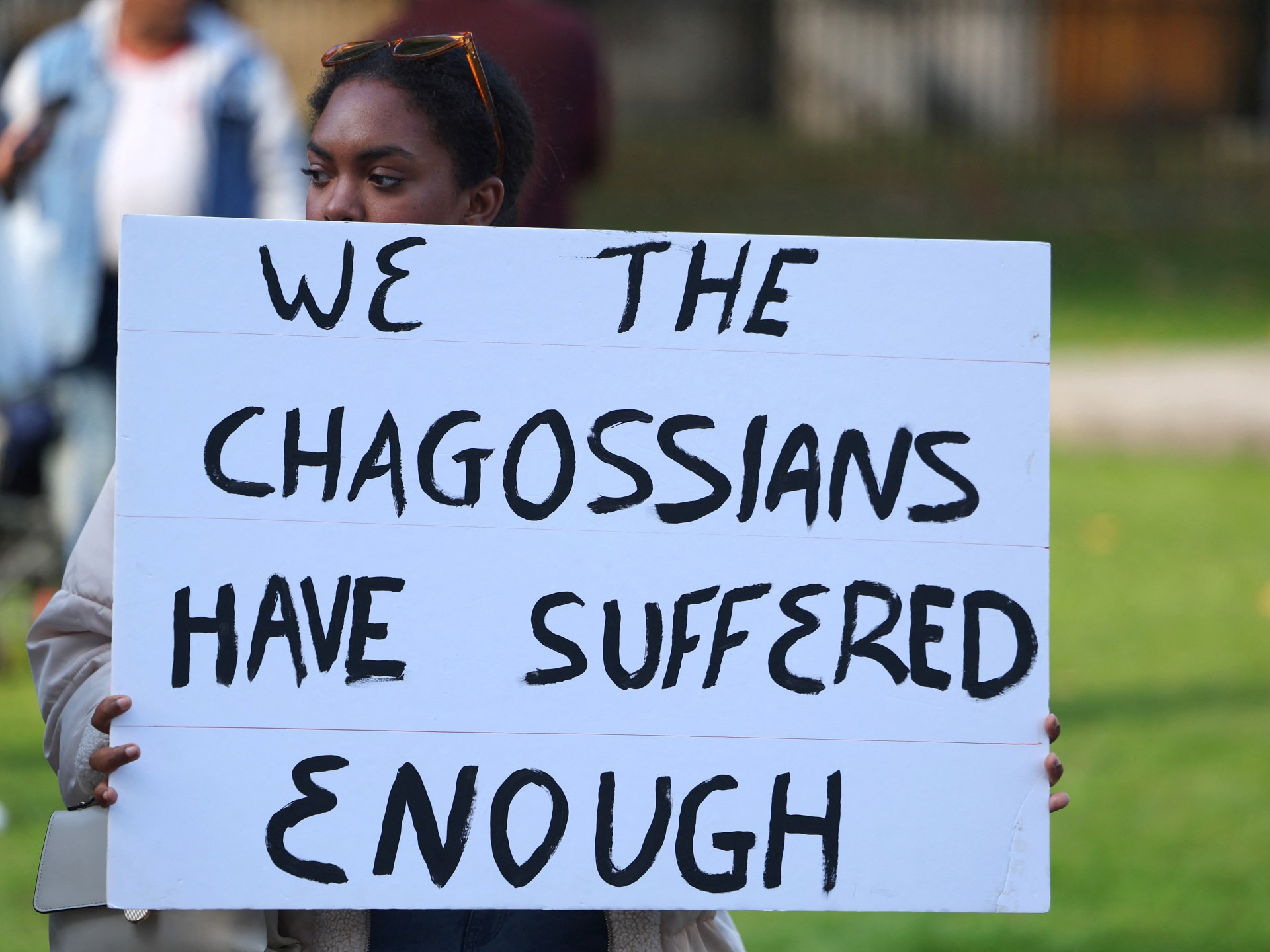 UK court temporarily blocks deal to hand Chagos Islands to Mauritius | Courts News