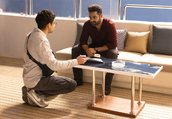 War 2 director Ayan Mukerji hails Hrithik and NTR