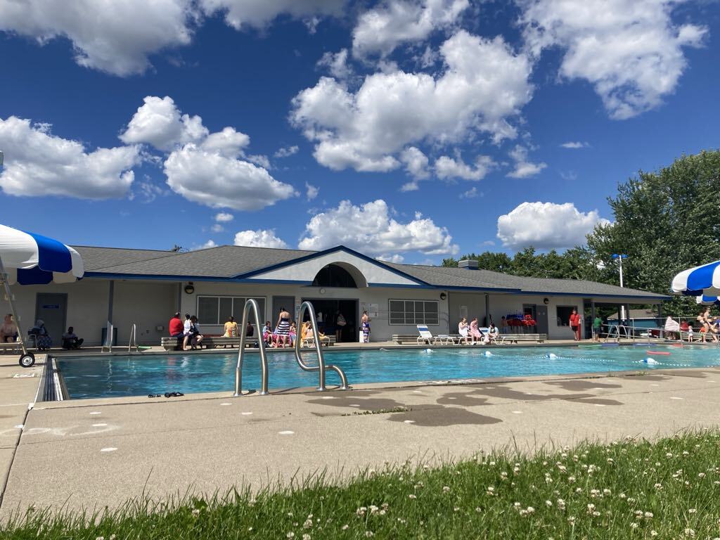 West St. Paul pool opening without water slide; repairs needed