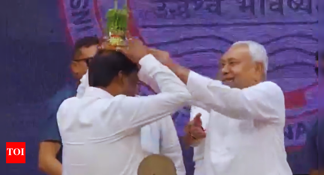 ‘Plant on the head’: Nitish Kumar’s quirky gesture at Patna event sparks laughter, stir | India News