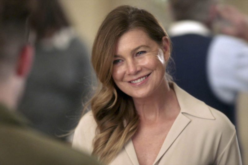 Actor Ellen Pompeo says she was detained by TSA over sunflower seeds