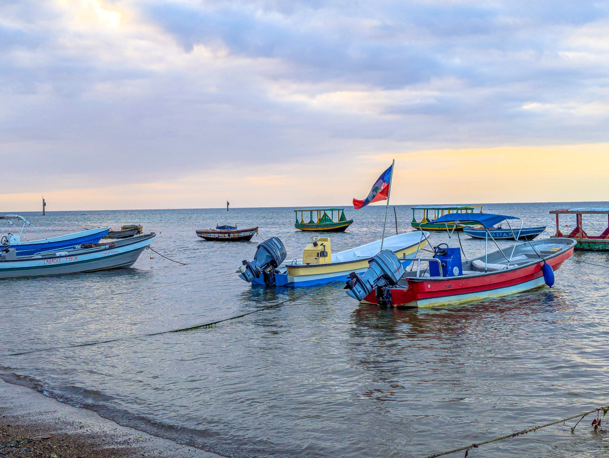 At least 13 university students dead, 8 missing and  6 survived  after boat sank in Cap-Haitien