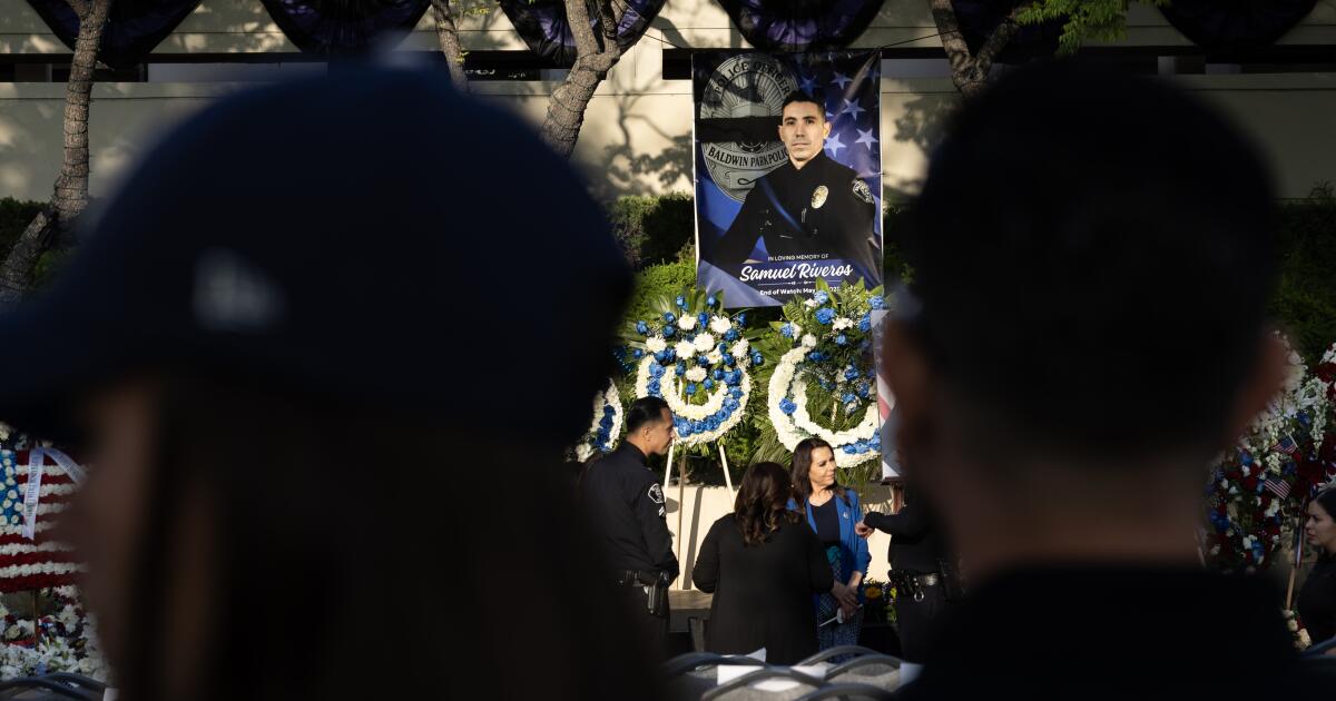 Baldwin Park mourns slain police officer at candlelight vigil