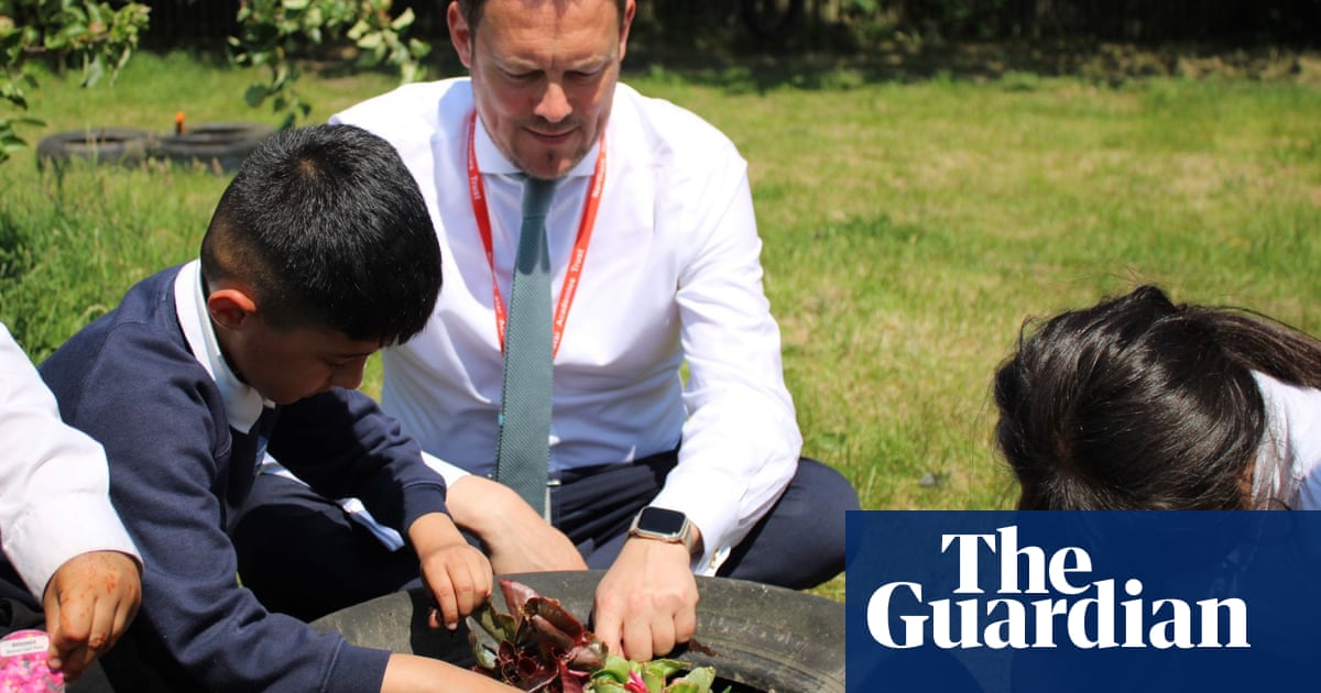 Children in England face ‘lost learning’ from flooding and extreme heat, research finds | Schools
