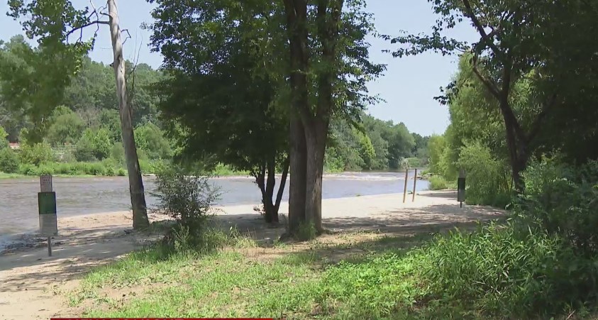 Crews respond to Neuse River water rescue near Raleigh Beach