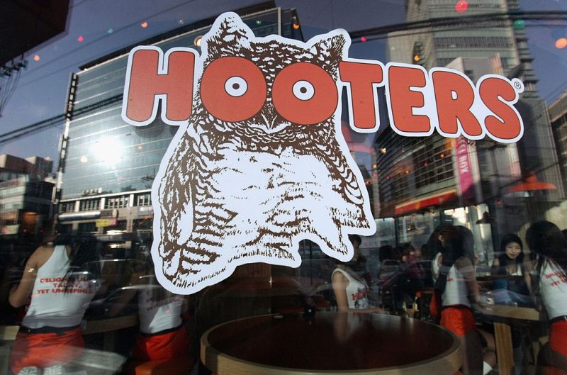 Dozens of Hooters locations abruptly close in 14 states following bankruptcy filing