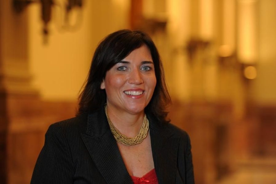 Former head of Colorado teachers’ union announces run for Congress