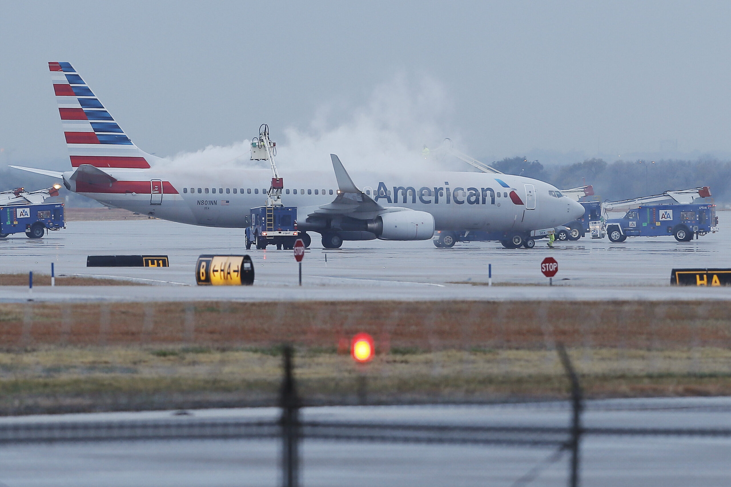 Fuel leak and incorrectly installed parts may have caused American Airlines fire at DIA
