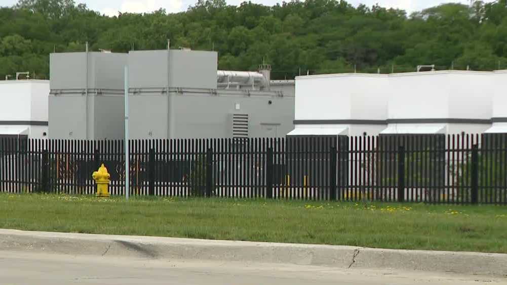 How much water do West Des Moines data centers actually use?