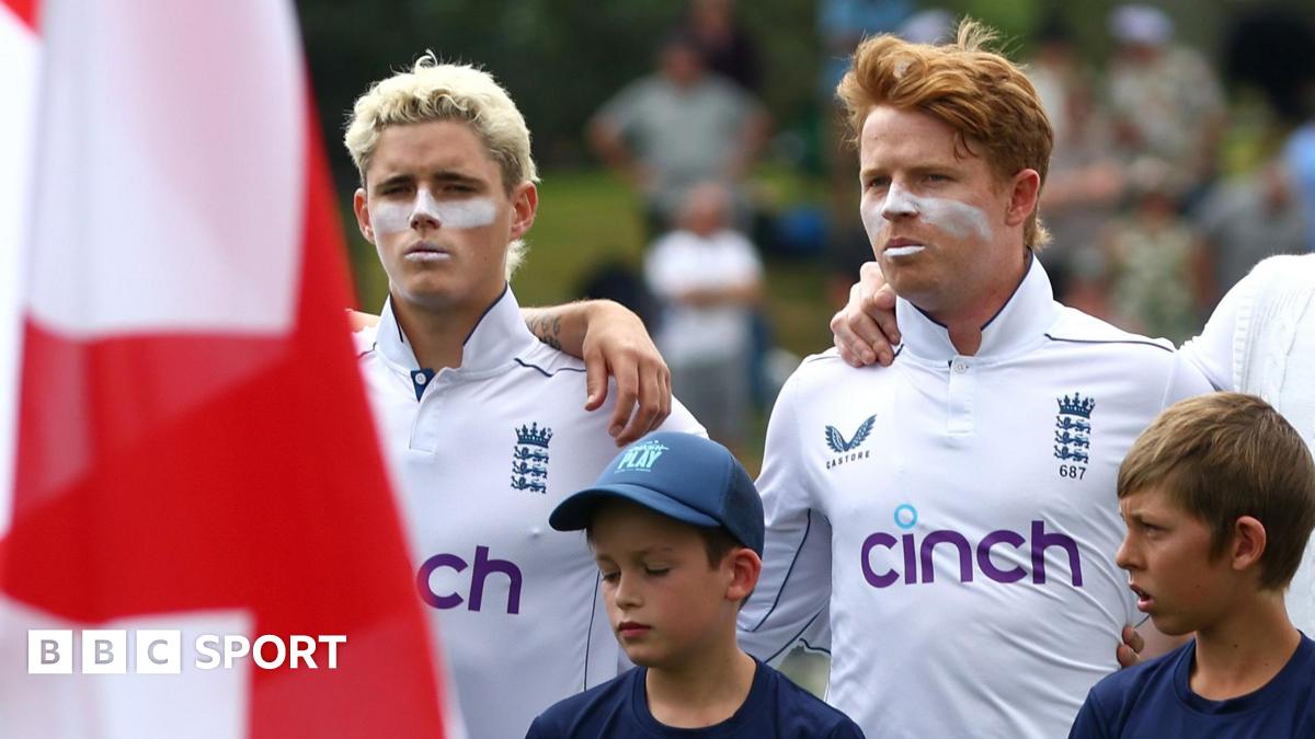 Jacob Bethell and Ollie Pope