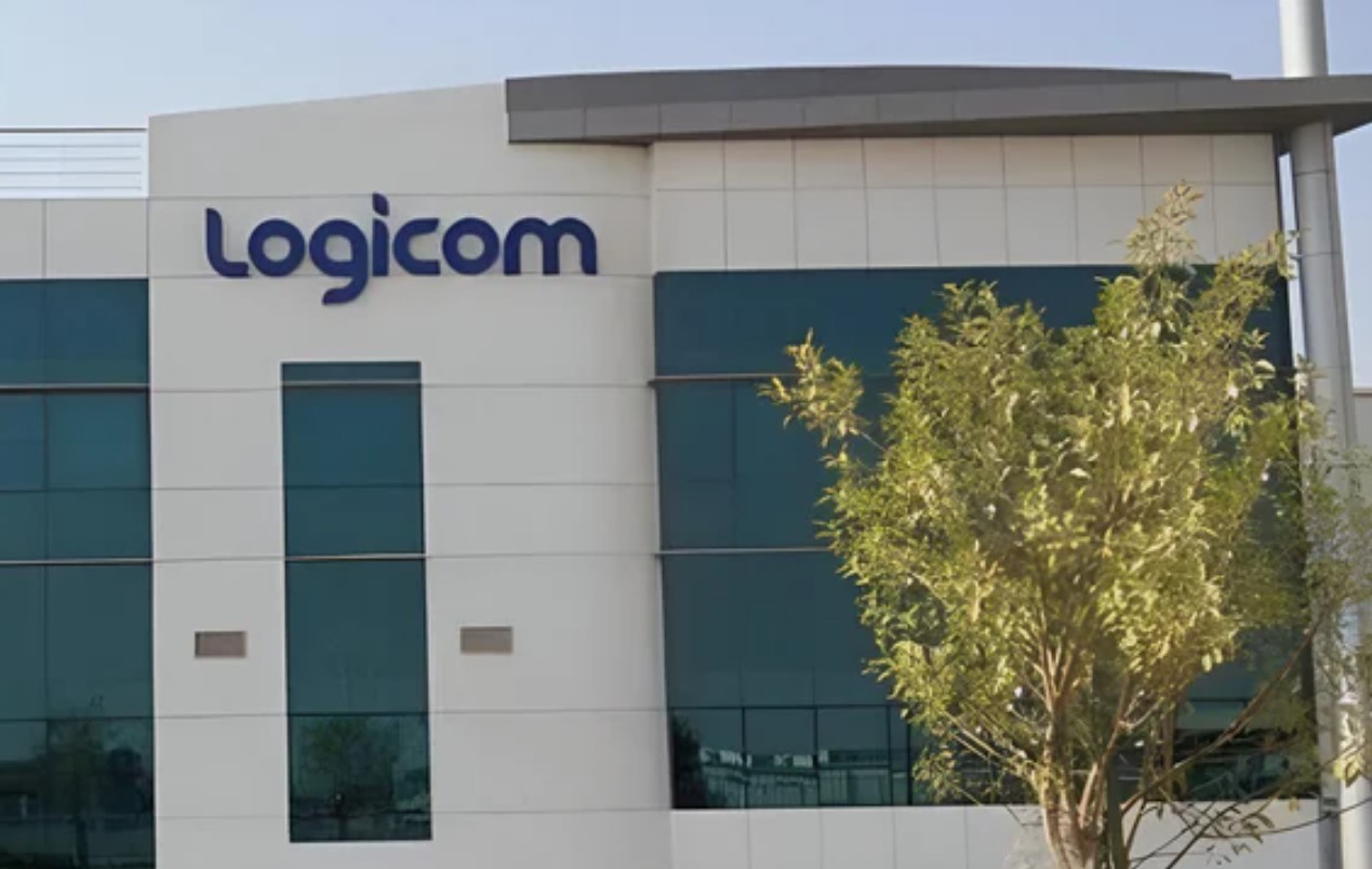 cover Logicom approves 10 cent dividend, key board changes
